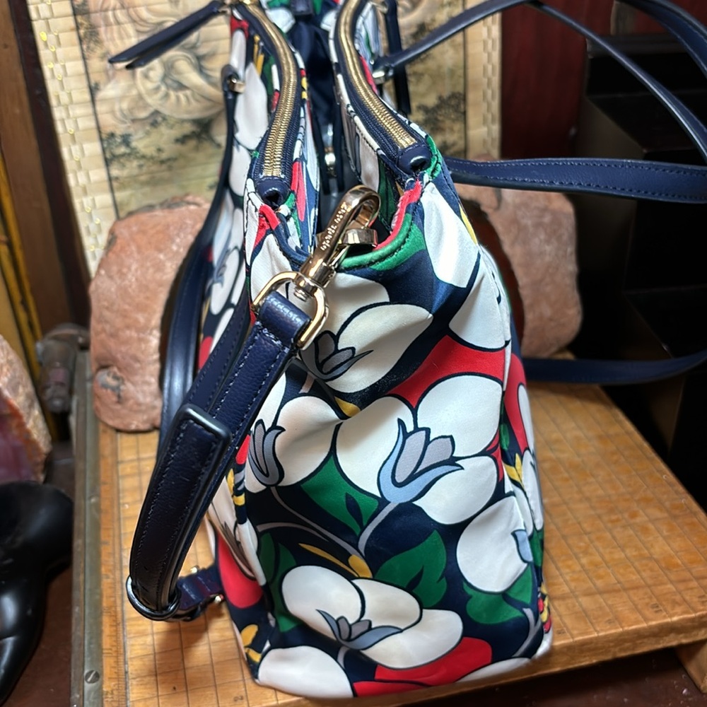 kate spade Breezy Floral Bag Navy White Red Satin Fabric Adjustable Strap - Picture 6 of 17